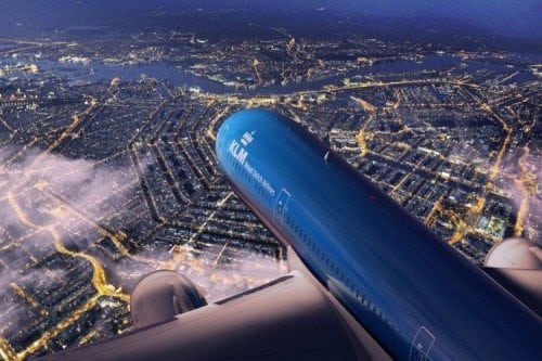 KLM 787-9 over amsterdam