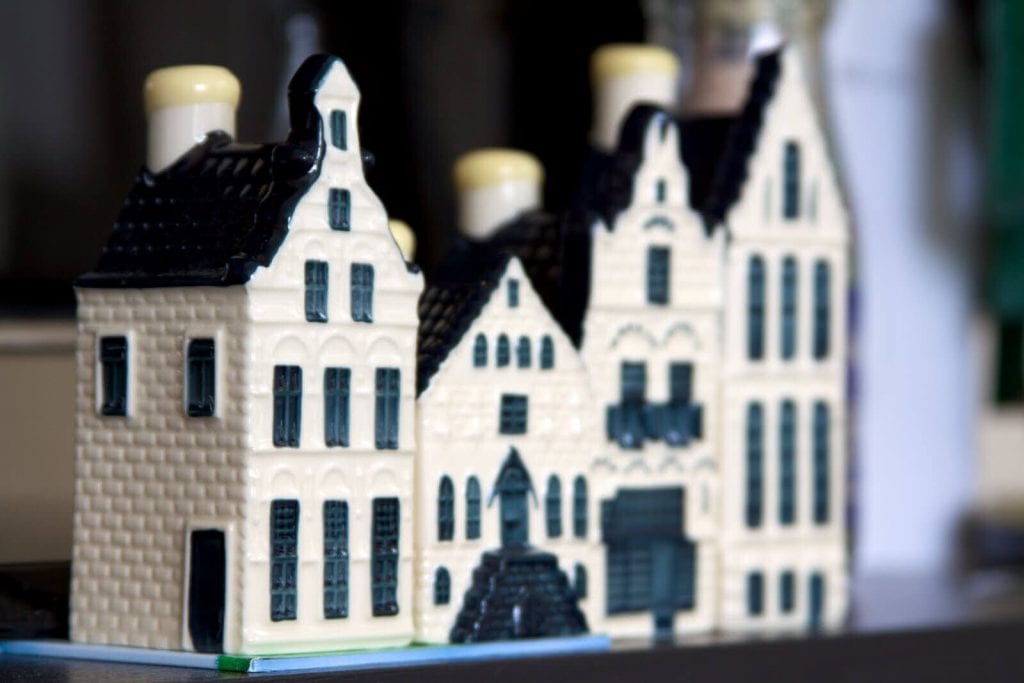 KLM houses