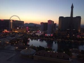 Vegas Trip Report Part 1 | Gambling, Pancakes, Swimming And A Good Show