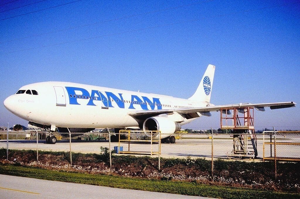 pan-am-plane
